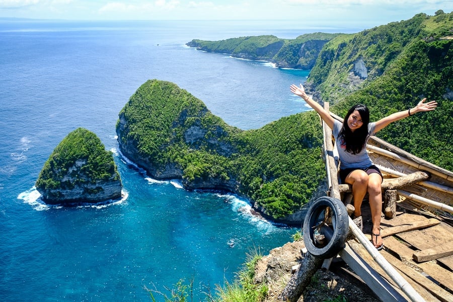 Paluang Cliff viewpoint boat in Nusa Penida Bali