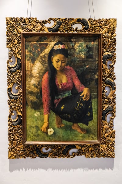 Painting of a woman at the Neka Art Museum