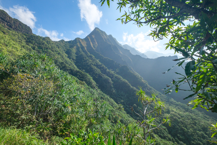 Mountains near Space Rock on the Kalalau Trail