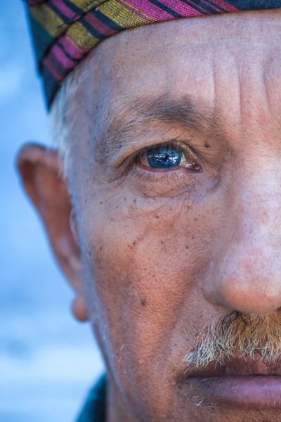 Blue eyed old man from the Kaimbulawa tribe