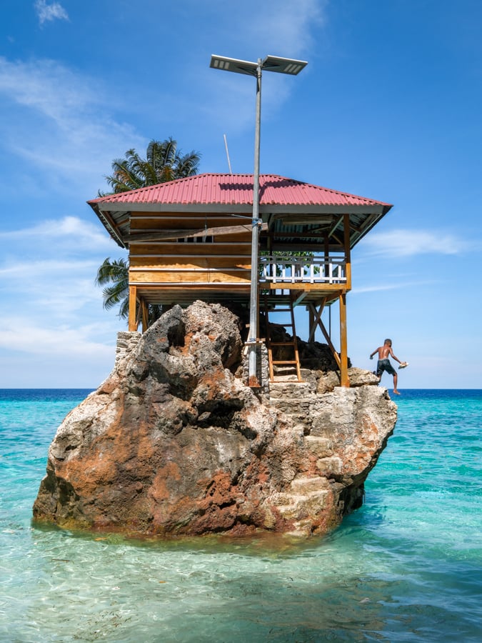 Shack on the rock at Lakadao Beach